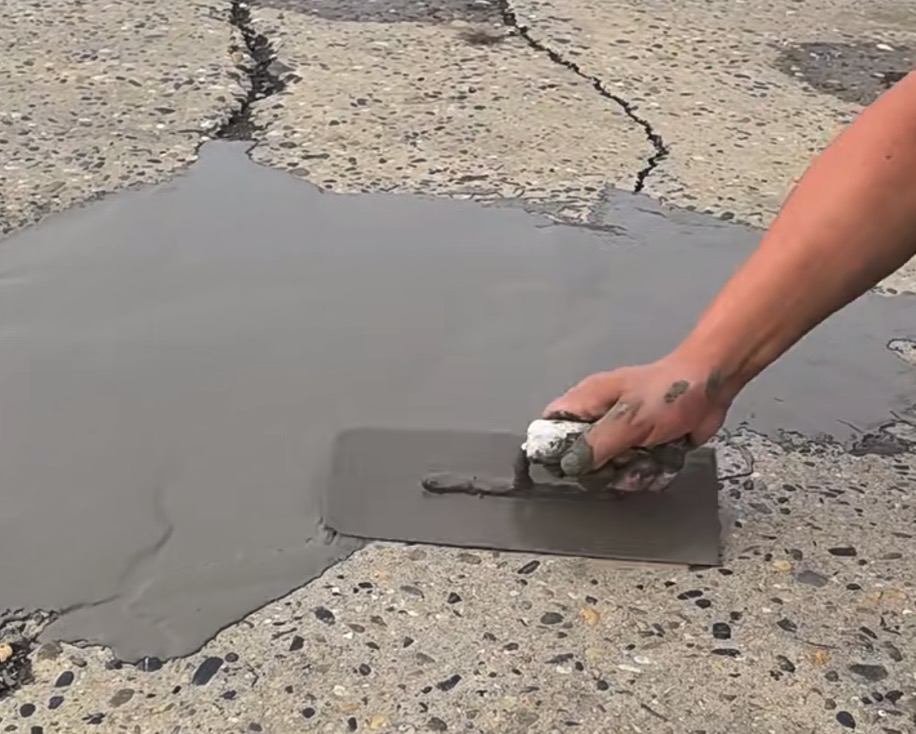马尾CGM 高效薄层道路修补料（CGM 道路抢修料）